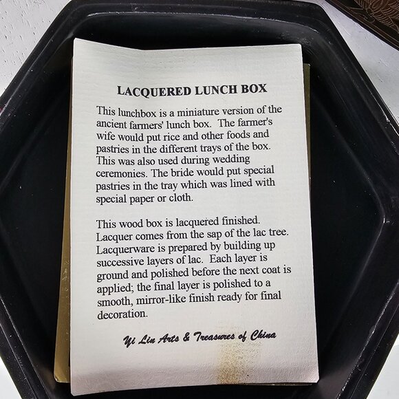 Vintage Lacquered Hexagonal Lunch Box Handle Intricate Gold Detailing Yi Lin Art - Picture 3 of 13